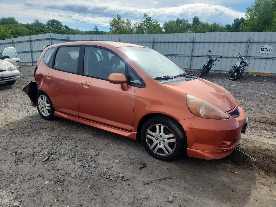2007 Honda Fit VIN JHMGD386X7S027202 COPART salvage auction — REAR END, Ma - Cert Of Title-Reconstrctd Coll, sold $125 on 2026-07-29 (photo 4)