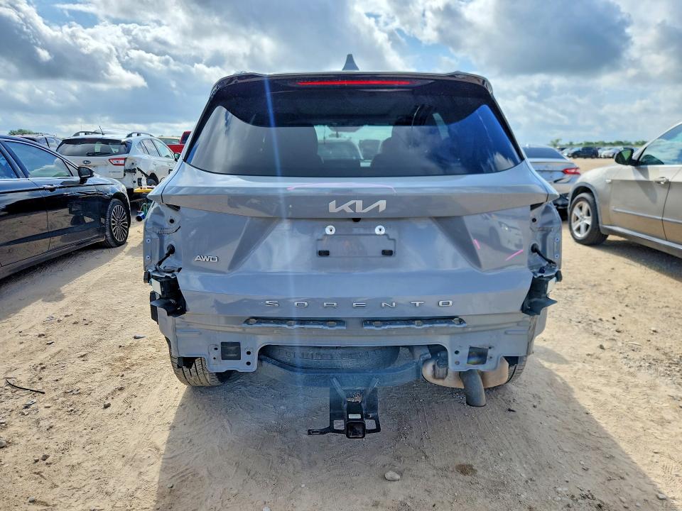 2022 Kia Sorento VIN 5XYRKDLF9NG110653 COPART salvage auction — REAR END, Tx - Salvage Vehicle Title, sold $250 on 2026-07-30 (photo 6)