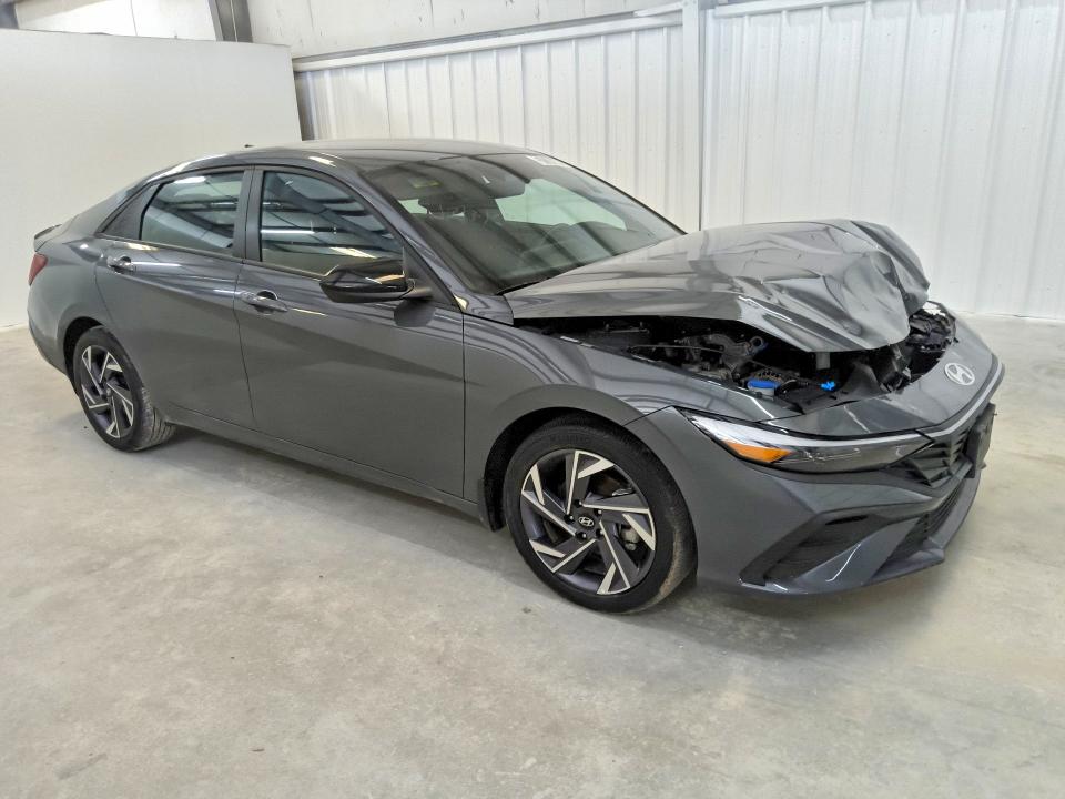 2025 Hyundai Elantra VIN KMHLM4DG3SU951509 COPART salvage auction — FRONT END, Il - Certificate Of Title, sold $10,200 on 2026-07-30 (photo 4)