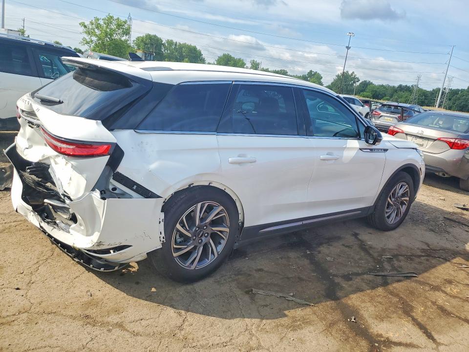 2025 Lincoln Corsair VIN 5LMCJ1DA9SUL13023 COPART salvage auction — REAR END, Mi - Scrap Certificate Of Title, sold $7,600 on 2026-07-31 (photo 3)