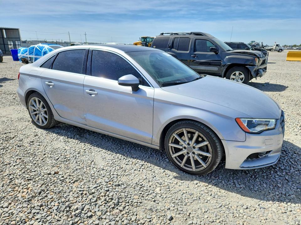 2016 Audi A3 VIN WAUE8GFF1G1039443 COPART salvage auction — SIDE, Nm - Dis/Dlr/Exp Only Clean Title, sold $2,900 on 2026-07-07 (photo 4)