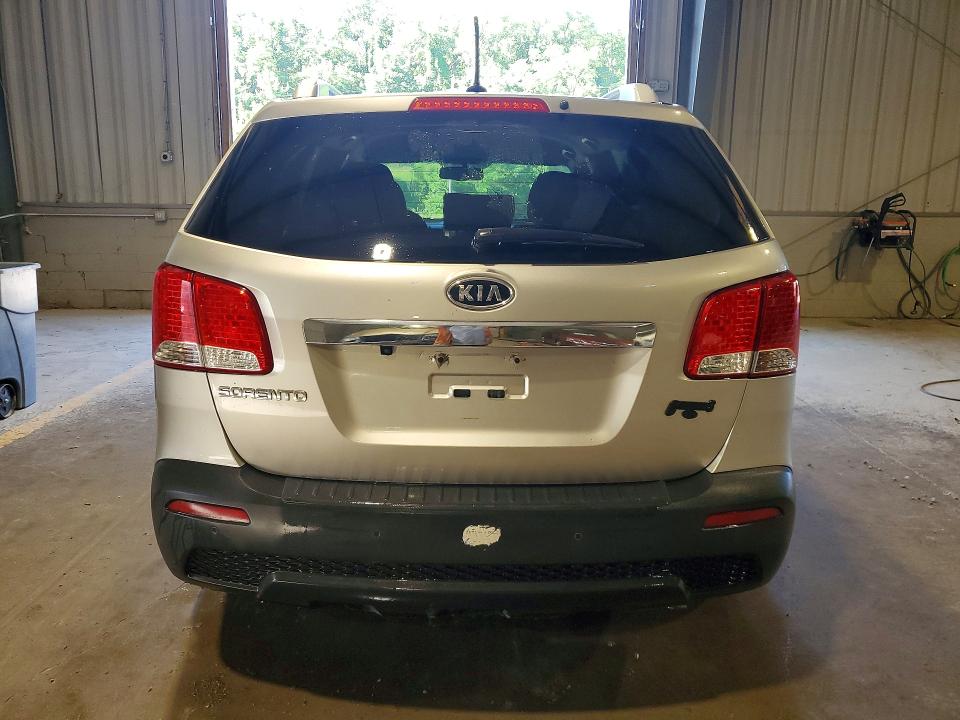 2013 Kia Sorento VIN 5XYKTCA61DG396931 COPART salvage auction — MECHANICAL, Pa - Cert Of Title, sold $1,050 on 2026-07-12 (photo 6)