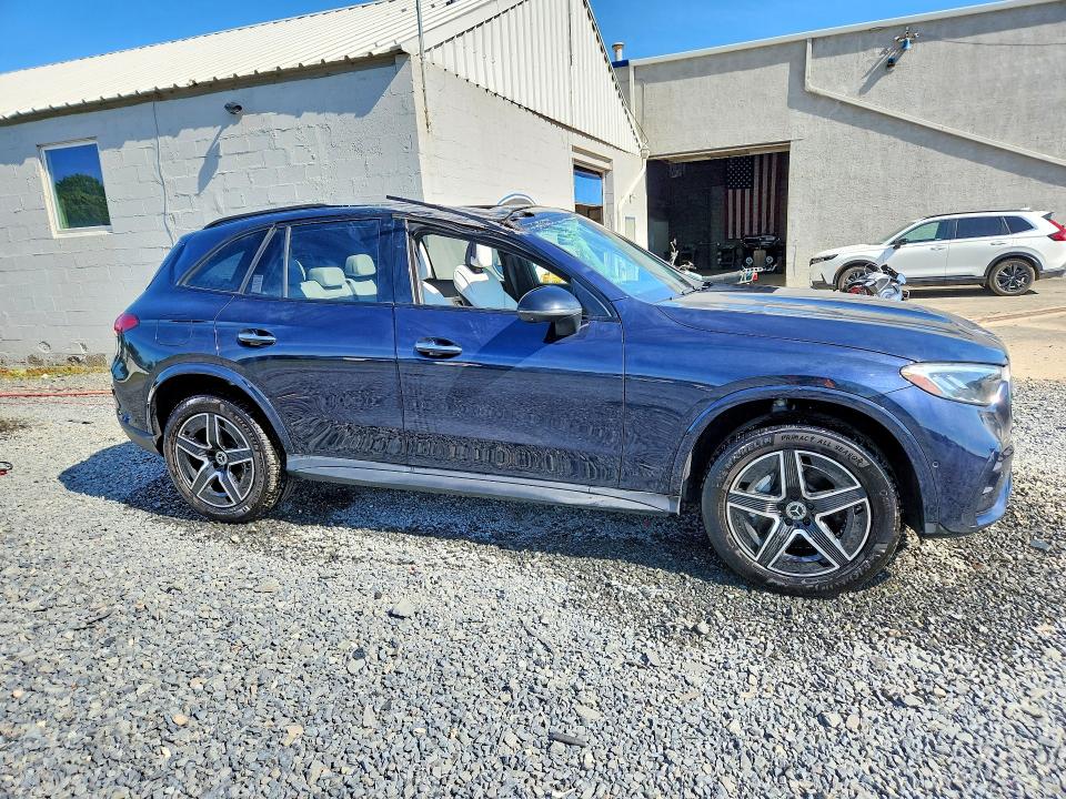 2024 Mercedes-benz Glc VIN W1NKM4HB1RU040810 COPART salvage auction — ROOF, Nj - Cert Of Title-Salvage, sold $19,200 on 2026-07-17 (photo 4)