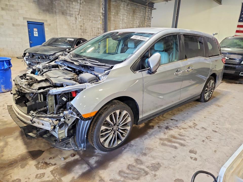 2024 Honda Odyssey VIN 5FNRL6H65RB005493 COPART salvage auction — VANDALISM, Pa - Cert Of Salvage-Theft, sold $13,200 on 2026-07-29 (photo 1)