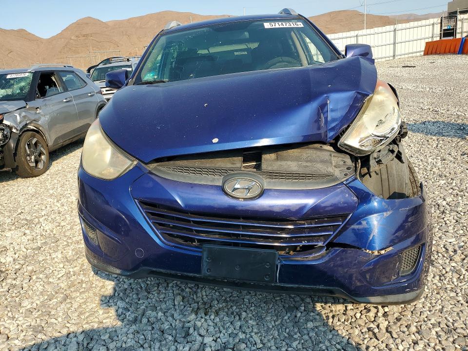 2011 Hyundai Tucson VIN KM8JU3AC6BU125417 COPART salvage auction — FRONT END, Nv - Salvage Title, sold $950 on 2026-07-20 (photo 5)