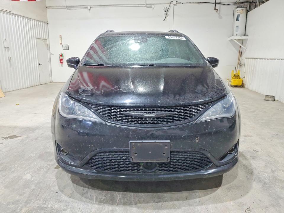 2018 Chrysler VIN 2C4RC1GG8JR230674 COPART salvage auction — HAIL, Ok - Cert Of Title-Salvage, sold $5,800 on 2026-07-22 (photo 5)
