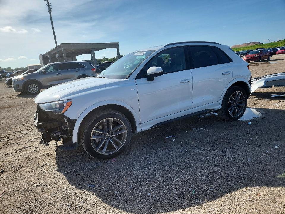 2022 Audi Q3 VIN WA1DECF33N1134079 COPART salvage auction — REAR END, FL - CERT OF TITLE SLVG REBUILDABLE, sold $1,200 on 2026-07-23 (photo 1)