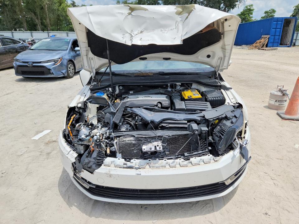 2014 Volkswagen Passat cc VIN WVWBP7AN0EE516666 COPART salvage auction — FRONT END, Fl - Cert Of Title Slvg Rebuildable, sold $375 on 2026-07-14 (photo 5)