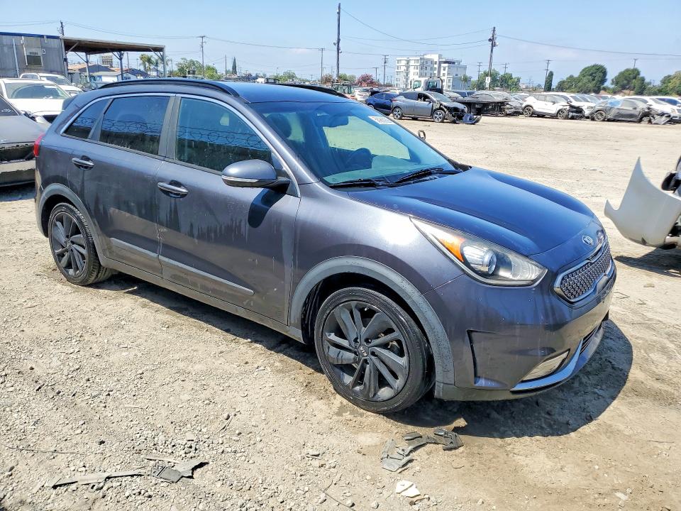 2018 Kia Niro VIN KNDCC3LC5J5150153 COPART salvage auction — MINOR DENT/SCRATCHES, Ca - Dis/Dlr/Exp Only Clean Title, sold $1,300 on 2026-07-13 (photo 4)