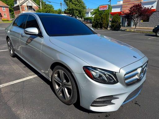 2020 Mercedes-benz E-klasse VIN WDDZF8EB9LA725227 COPART salvage auction — MINOR DENT/SCRATCHES, Ny - Certificate Of Title, sold $15,900 on 2026-07-09 (photo 4)