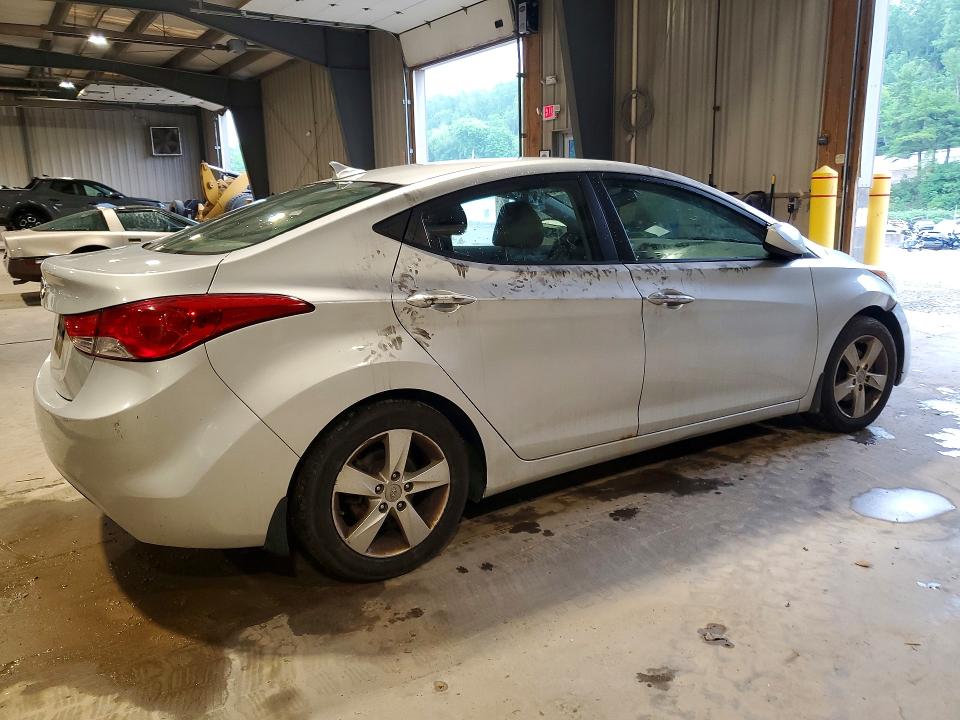 2013 Hyundai Elantra VIN KMHDH4AE1DU988346 COPART salvage auction — VANDALISM, PA - CERTIFICATE OF SALVAGE, sold $825 on 2026-07-22 (photo 3)