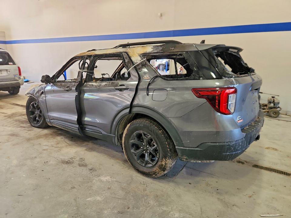 2021 Ford Explorer VIN 1FMSK8JH7MGC18113 COPART salvage auction — BURN, VA - NON-REPAIRABLE CERTIFICATE, sold $225 on 2026-07-02 (photo 2)