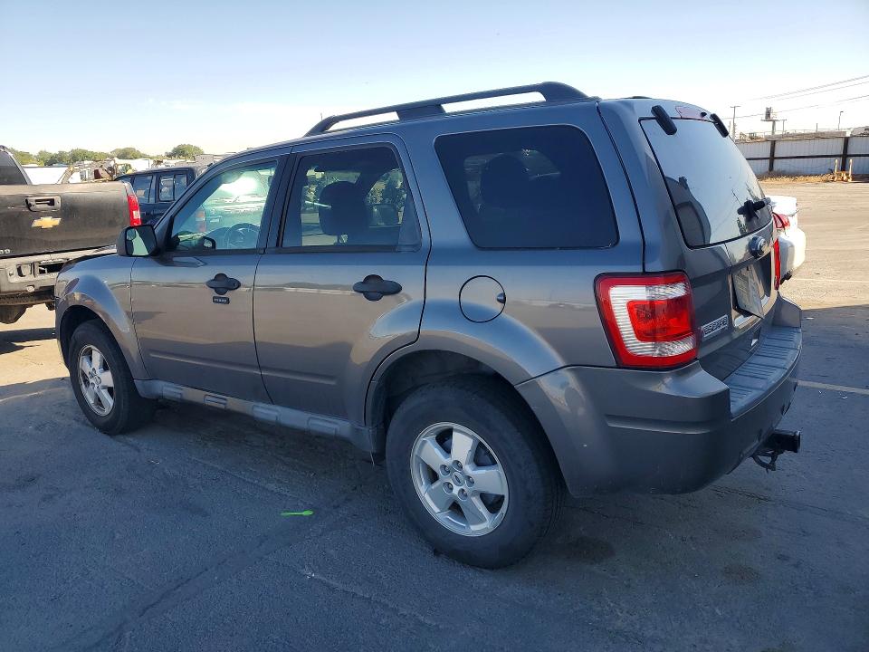 2011 Ford Escape VIN 1FMCU0DG4BKA16827 COPART salvage auction — FRONT END, Id - Certificate Of Title, sold $325 on 2026-07-09 (photo 2)