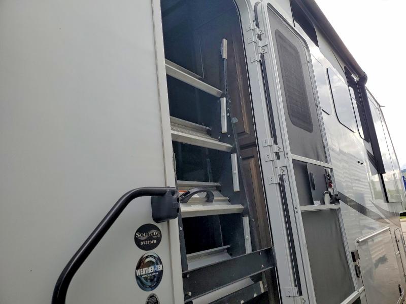 2022 Grand design Recreational VIN 573FS4222NAA11332 COPART salvage auction — ROOF, ON - PERMIT NO BRAND - UNFIT, sold $2,500 on 2026-07-30 (photo 7)