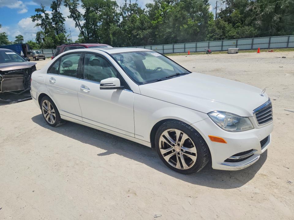2013 Mercedes-benz C class VIN WDDGF4HBXDR283587 COPART salvage auction — MECHANICAL, Fl - Certificate Of Title, sold $575 on 2026-07-14 (photo 4)