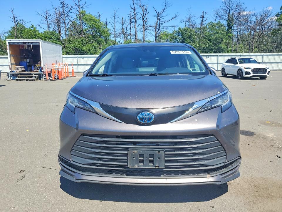 2021 Toyota VIN 5TDKRKEC2MS015129 COPART salvage auction — REAR END, Salvage Title, sold $8,100 on 2026-07-20 (photo 5)
