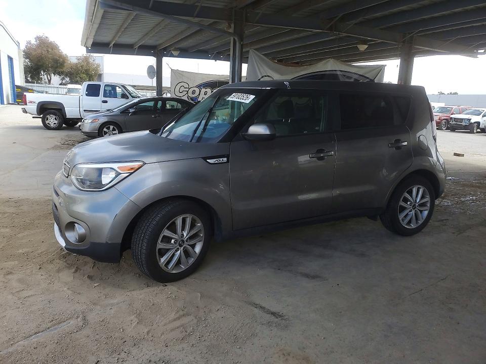2018 Kia Soul VIN KNDJP3A5XJ7577011 COPART salvage auction — MINOR DENT/SCRATCHES, Ca - Dis/Dlr/Exp Only Clean Title, sold $1,100 on 2026-07-25 (photo 1)