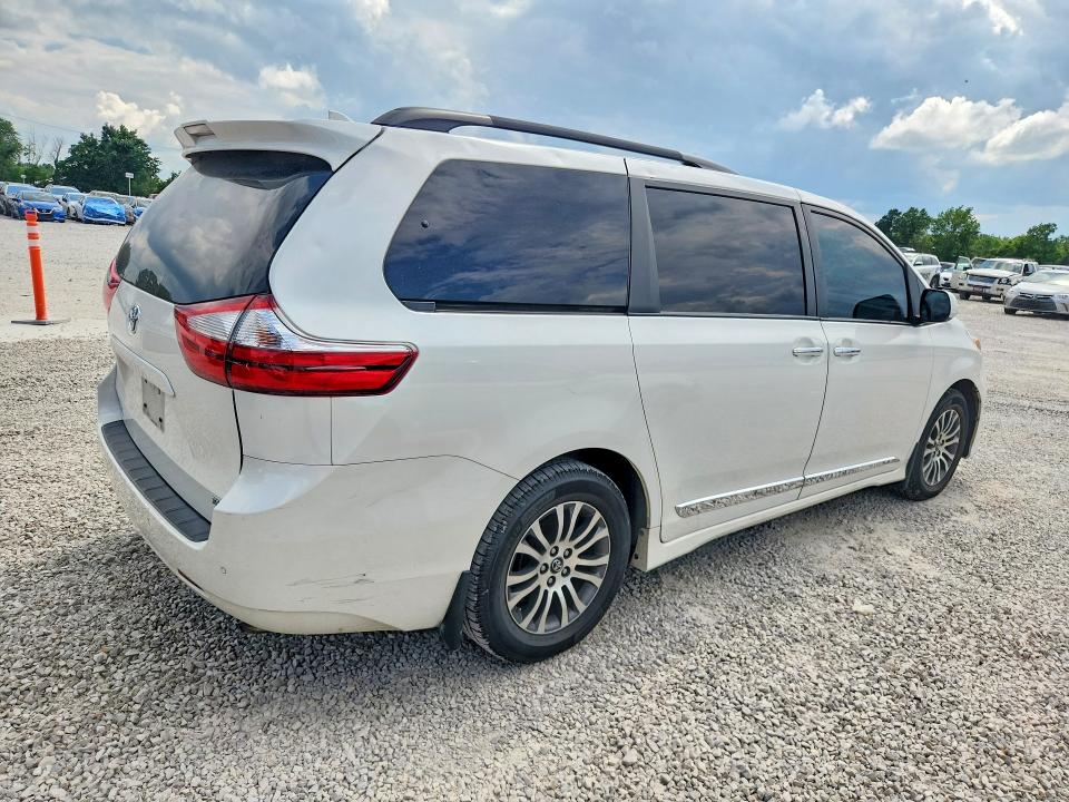 2019 Toyota Sienna VIN 5TDYZ3DC0KS972261 COPART salvage auction — HAIL, Mo - Salvage Certificate Of Title, sold $2,300 on 2026-07-27 (photo 3)