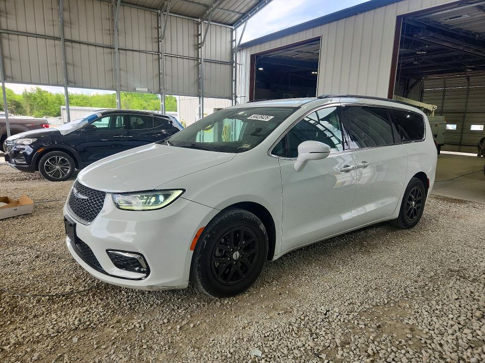 2022 Chrysler VIN 2C4RC1BG8NR178282 COPART salvage auction — HAIL, Mo - Salvage Certificate Of Title, sold $6,700 on 2026-07-28 (photo 1)