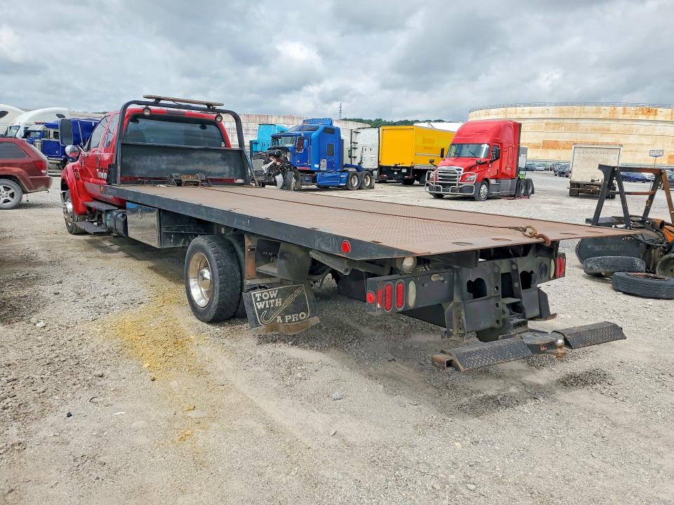2005 Ford F-650 VIN 3FRNX65F15V139654 COPART salvage auction — MINOR DENT/SCRATCHES, Nj - Certificate Of Title, sold $7,400 on 2026-07-24 (photo 2)