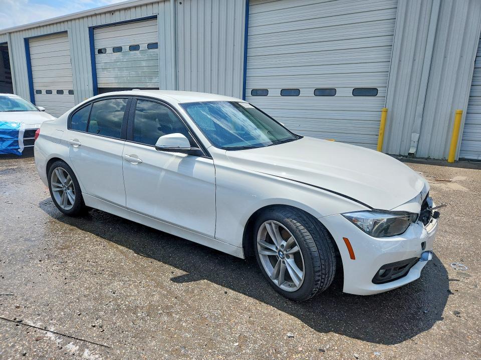 2017 BMW 3er VIN WBA8E1G57HNU15355 COPART salvage auction — FRONT END, Al - Cert Of Title-Salvage Title, sold $2,650 on 2026-07-09 (photo 4)