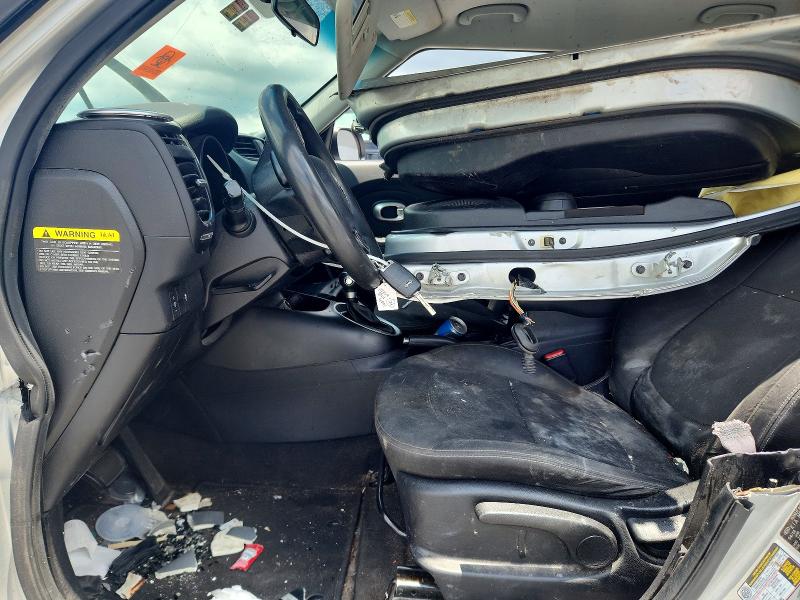 2014 Kia Soul VIN KNDJN2A20E7736601 COPART salvage auction — ROLLOVER, Fl - Cert Of Ttl-Rebuilt&Slvg Rbld, sold $650 on 2026-07-06 (photo 7)