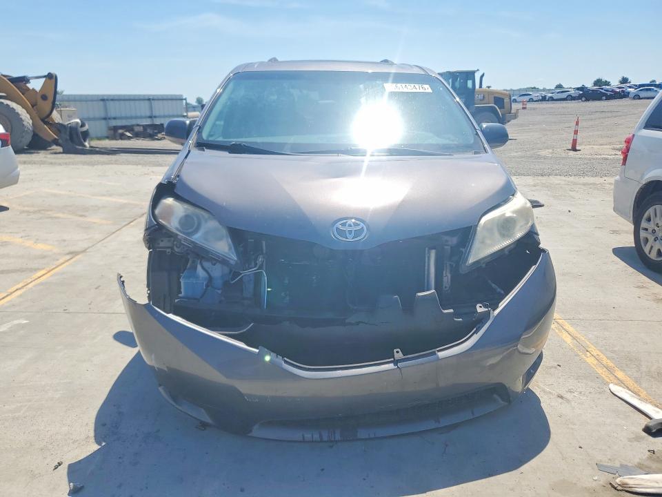 2017 Toyota VIN 5TDYZ3DC0HS815290 COPART salvage auction — FRONT END, KY - CERT OF TITLE-SALVAGE, sold $3,150 on 2026-07-30 (photo 5)