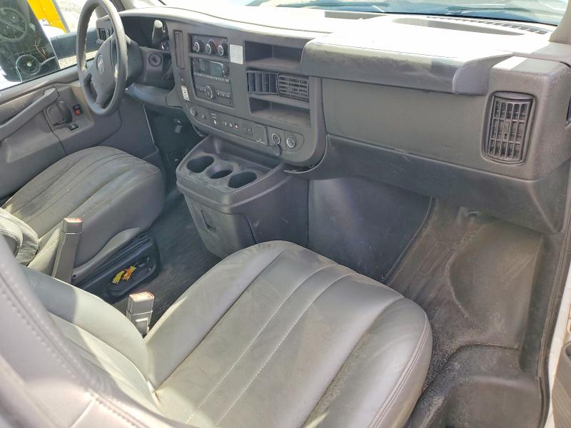 2022 Gmc Savana VIN 7GZ37TC73NN006360 COPART salvage auction — SIDE, CA - SALVAGE CERTIFICATE, sold $3,350 on 2026-07-08 (photo 8)