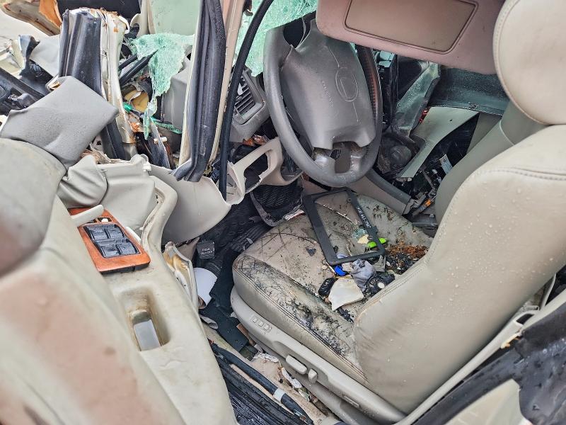 1997 Lexus ES VIN JT8BF22G4V0020755 COPART salvage auction — ROLLOVER, Mo - Junking Certificate, sold $125 on 2026-07-20 (photo 8)