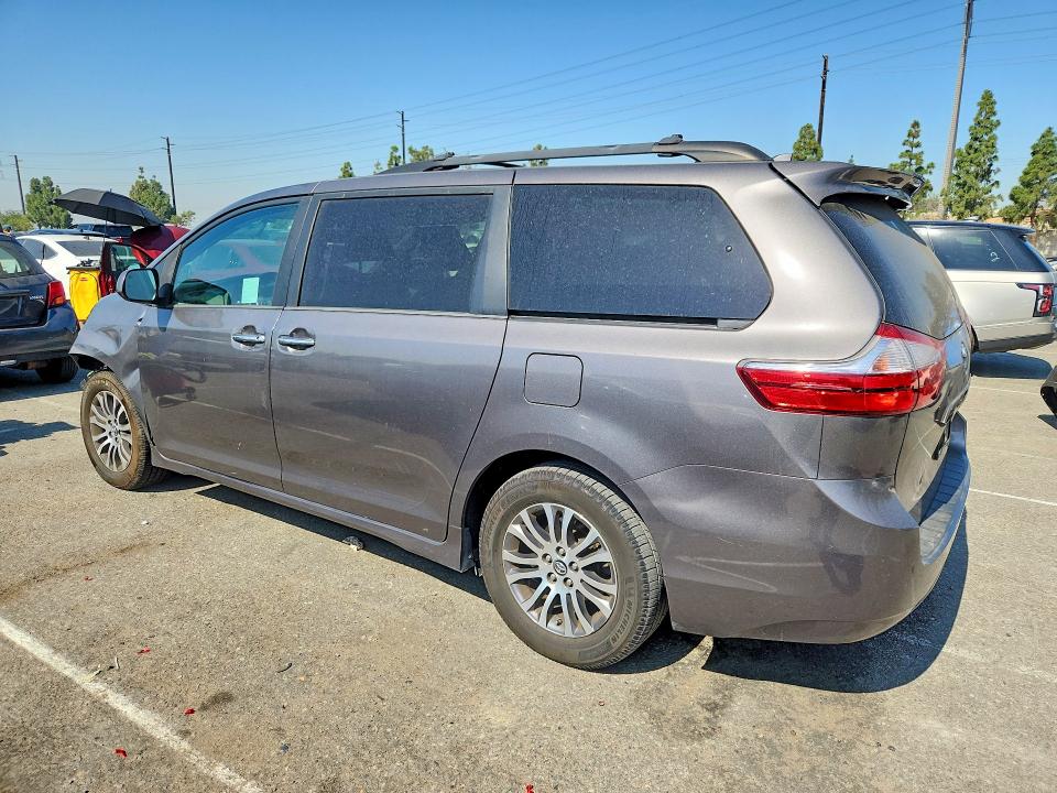 2018 Toyota Sienna VIN 5TDYZ3DC1JS928218 COPART salvage auction — FRONT END, Ca - Salvage Certificate, sold $3,050 on 2026-07-30 (photo 2)
