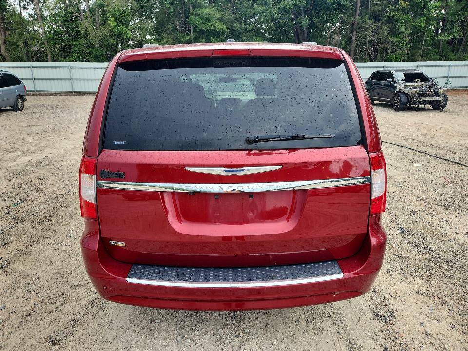 2015 Chrysler Voyager VIN 2C4RC1BG6FR696263 COPART salvage auction — MINOR DENT/SCRATCHES, Nc - Dealer Only Clean Title, sold $1,100 on 2026-07-17 (photo 6)