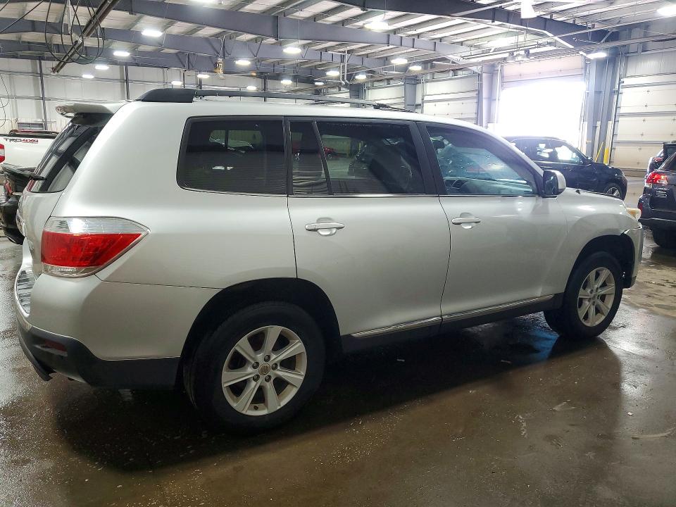 2012 Toyota Highlander VIN 5TDBK3EH4CS157843 COPART salvage auction — FRONT END, Mn - Cert Of Title-Prior Salvage, sold $475 on 2026-07-28 (photo 3)