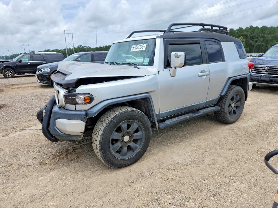 2007 Toyota Fj cruiser VIN JTEZU11F070002499 COPART salvage auction — FRONT END, LA - CERT OF TITLE-SALVAGE, sold $500 on 2026-07-21 (photo 1)