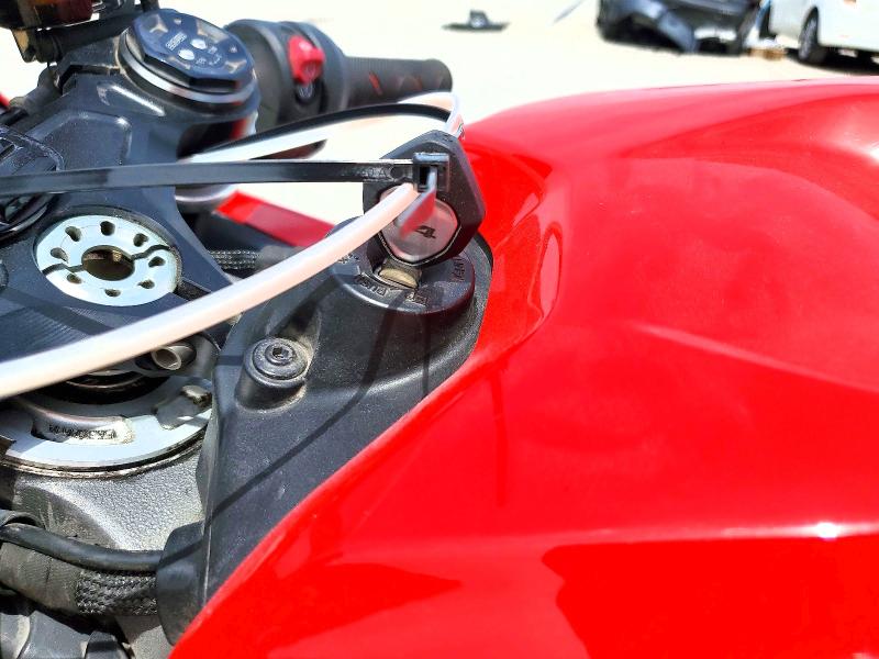 2025 Ducati VIN ZDMDAG6W8SB001072 COPART salvage auction — SIDE, FL - CERT OF TITLE SLVG REBUILDABLE, sold $11,600 on 2026-08-27 (photo 8)