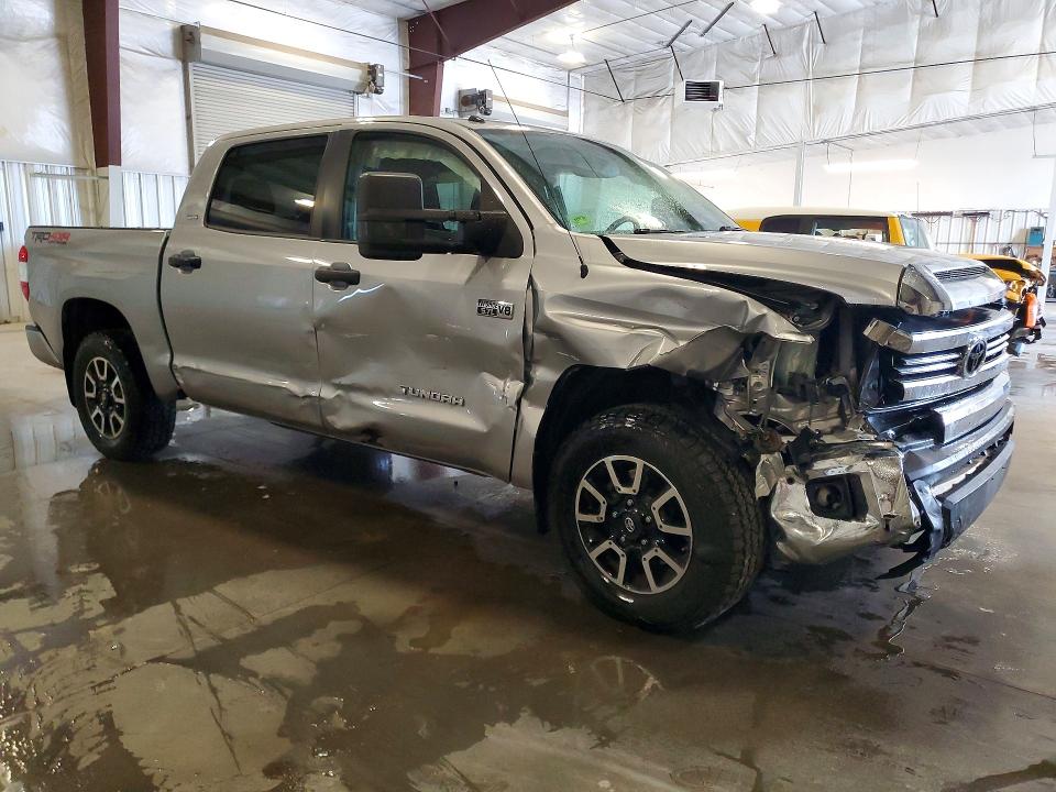 2017 Toyota Tundra VIN 5TFDW5F17HX647429 COPART salvage auction — ALL OVER, Mn - Cert Of Title-Salvage, sold $10,200 on 2026-07-27 (photo 4)