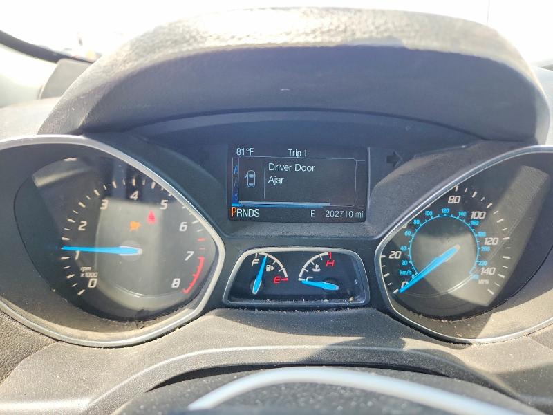 2016 Ford Escape VIN 1FMCU0F70GUC11218 COPART salvage auction — HAIL, Co - Dis/Dlr/Exp Only Clean Title, sold $900 on 2026-07-02 (photo 9)