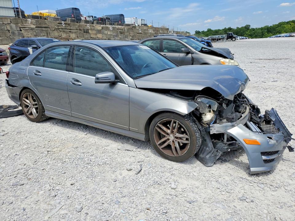 2012 Mercedes-benz C-klasse VIN WDDGF8BB3CR238134 COPART salvage auction — FRONT END, KY - CERT OF TITLE-SALVAGE, sold $550 on 2026-07-24 (photo 4)