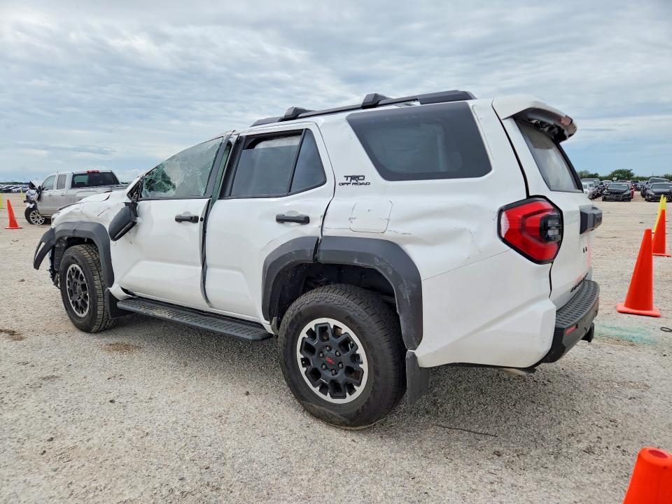 2026 Toyota VIN JTEVA5BR2T5115844 COPART salvage auction — ROOF, Tx - Salvage Vehicle Title, sold $12,500 on 2026-07-16 (photo 2)