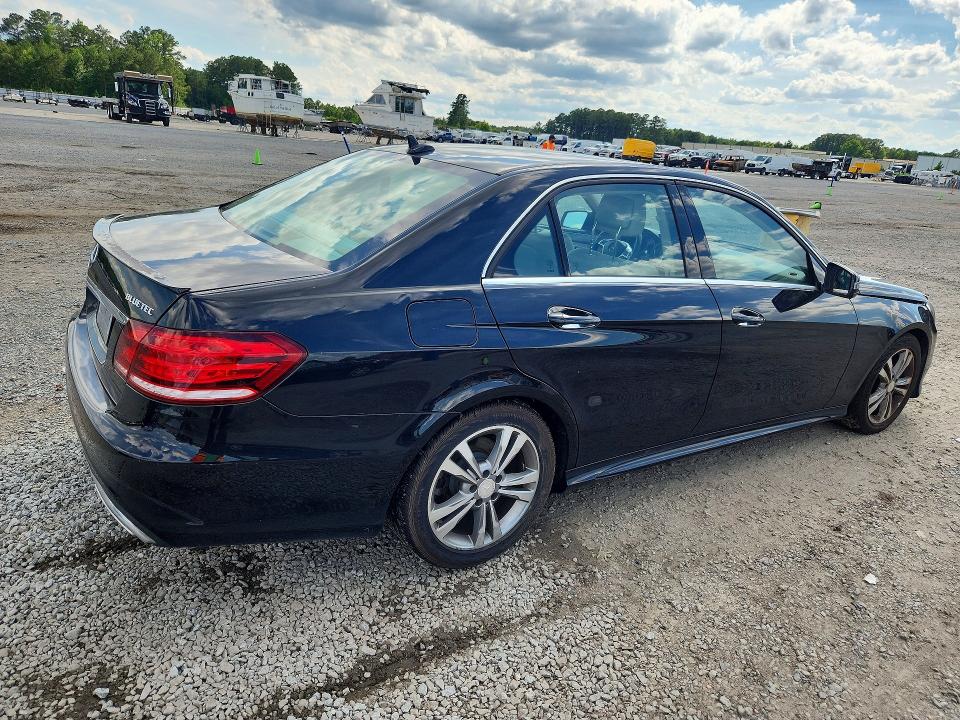 2014 Mercedes-benz E-klasse VIN WDDHF0EB2EA891315 COPART salvage auction — MINOR DENT/SCRATCHES, Nc - Dealer Only Clean Title (P), sold $3,950 on 2026-07-08 (photo 3)