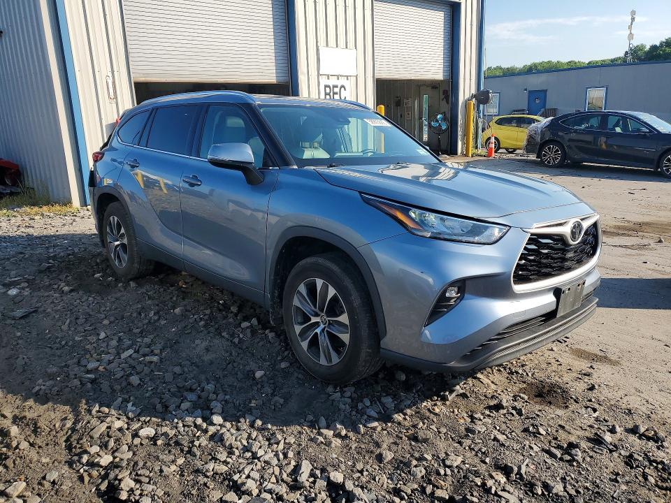 2020 Toyota Highlander VIN 5TDHZRBHXLS001402 COPART salvage auction — REAR END, Pa - Certificate Of Salvage, sold $8,100 on 2026-07-22 (photo 4)