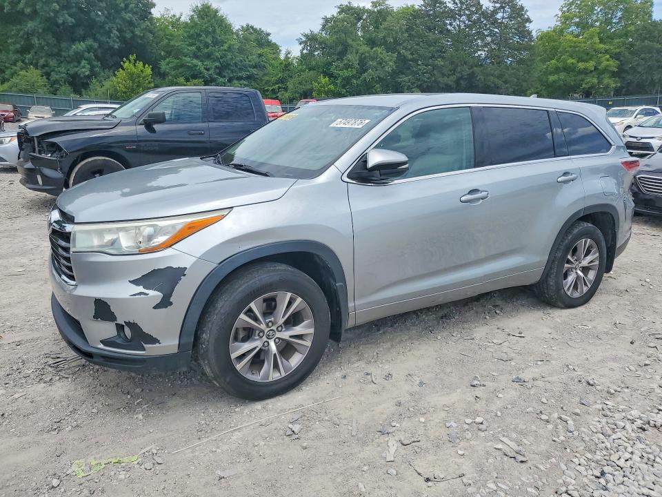 2016 Toyota Highlander VIN 5TDBKRFHXGS307722 COPART salvage auction — MINOR DENT/SCRATCHES, Tn - Certificate Of Title (P), sold $7,700 on 2026-07-09 (photo 1)