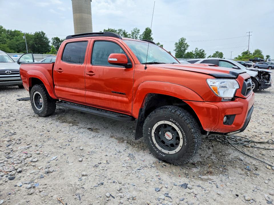 2015 Toyota Tacoma VIN 5TFLU4EN0FX133032 COPART salvage auction — REAR END, Mi - Certificate Of Title, sold $18,900 on 2026-07-09 (photo 4)