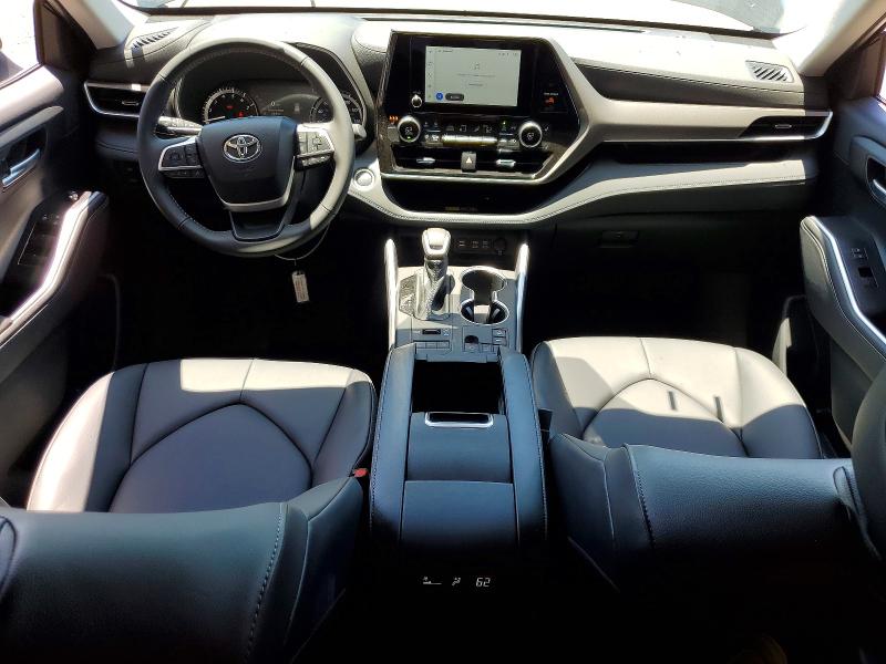 2026 Toyota Highlander VIN 5TDKDRBH0TS609000 COPART salvage auction — SIDE, CA - SALVAGE CERTIFICATE, sold $14,100 on 2026-07-20 (photo 8)