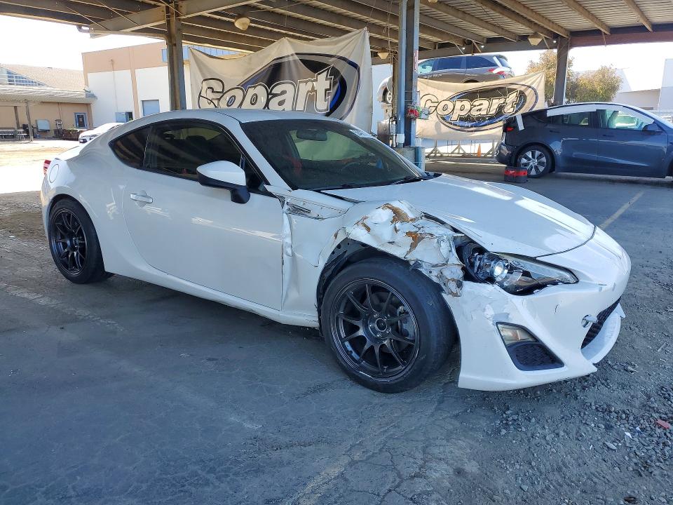 2013 Scion Fr-s VIN JF1ZNAA19D1713202 COPART salvage auction — FRONT END, Ca - Salvage Certificate, sold $1,900 on 2026-07-14 (photo 4)