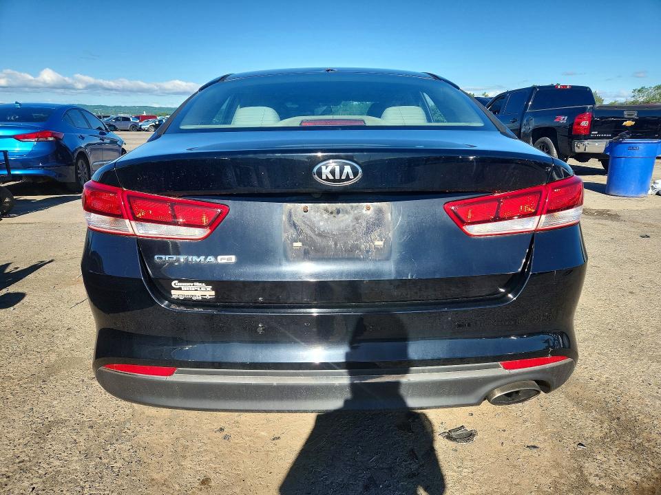 2016 Kia Optima VIN 5XXGT4L36GG100017 COPART salvage auction — VANDALISM, Pa - Certificate Of Salvage, sold $1,050 on 2026-07-17 (photo 6)