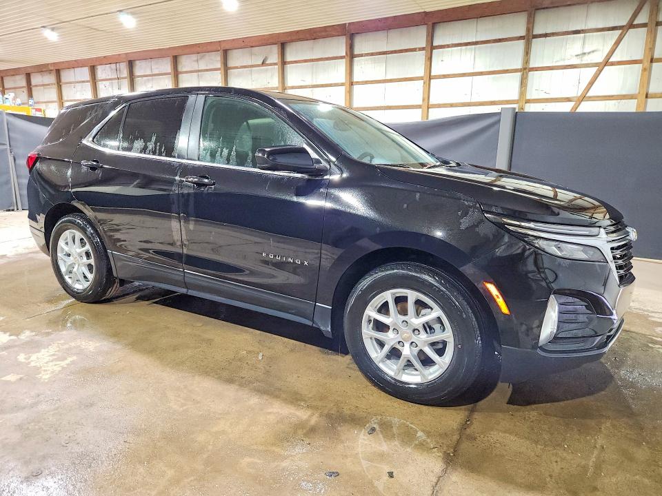 2023 Chevrolet Equinox VIN 3GNAXKEG0PL251834 COPART salvage auction — MINOR DENT/SCRATCHES, OH - CERTIFICATE OF TITLE, sold $15,500 on 2026-07-09 (photo 4)