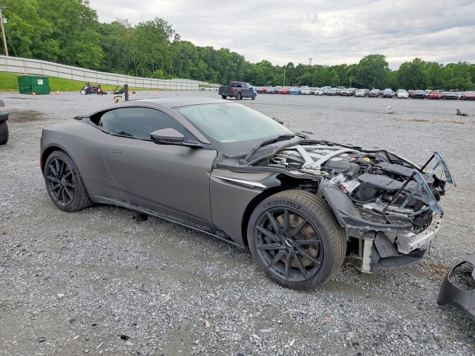 2017 Aston martin Db11 VIN SCFRMFAV3HGL00788 COPART salvage auction — FRONT END, NC - SALVAGE CERTIFICATE OF TITLE, sold $25,250 on 2026-07-29 (photo 4)