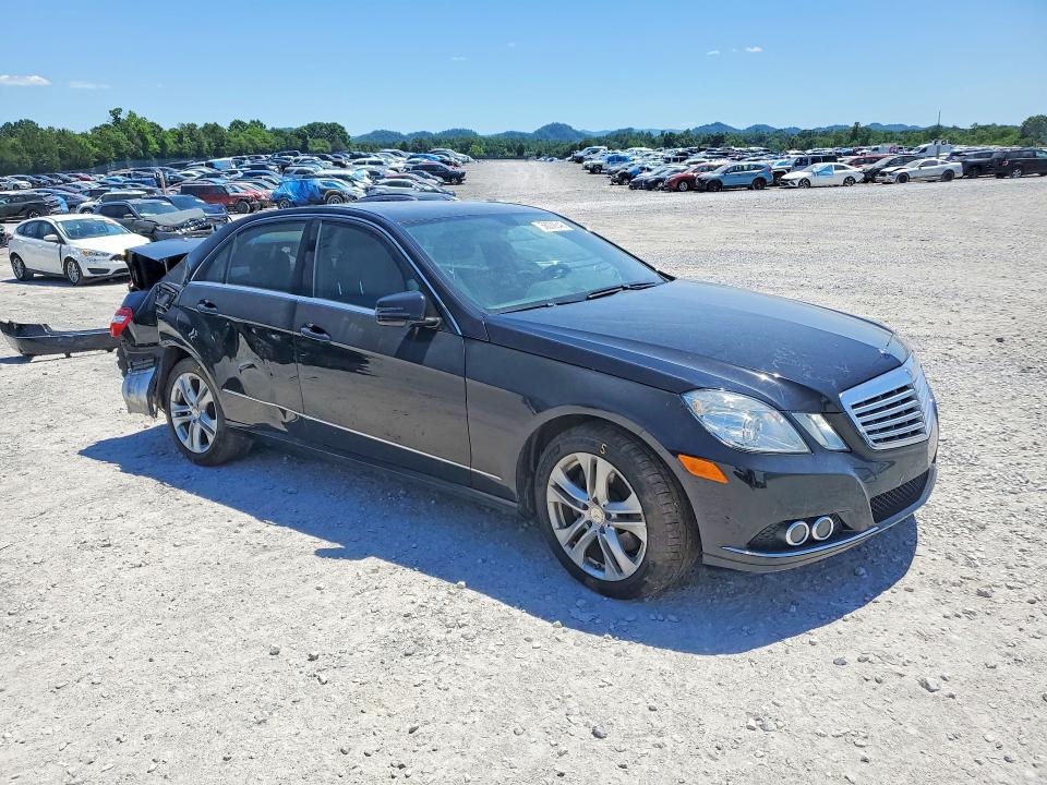 2011 Mercedes-benz E-klasse VIN WDDHF5GB8BA346581 COPART salvage auction — REAR END, Tn - Salvage Certificate, sold $900 on 2026-07-16 (photo 4)