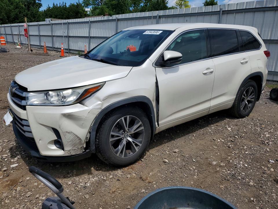 2017 Toyota VIN 5TDBZRFH8HS459267 COPART salvage auction — SIDE, Md - Cert Of Salvage > 75% Damage, sold $4,000 on 2026-07-06 (photo 1)