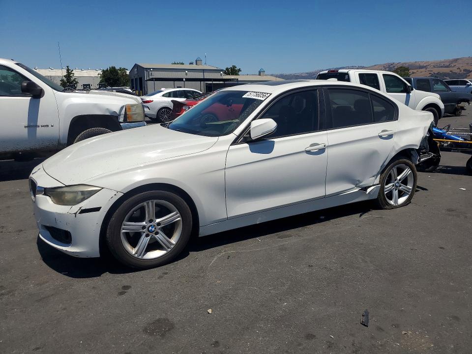 2013 BMW 3 series VIN WBA3B1C54DF462369 COPART salvage auction — REAR END, CA - SALVAGE CERTIFICATE, sold $500 on 2026-08-06 (photo 1)